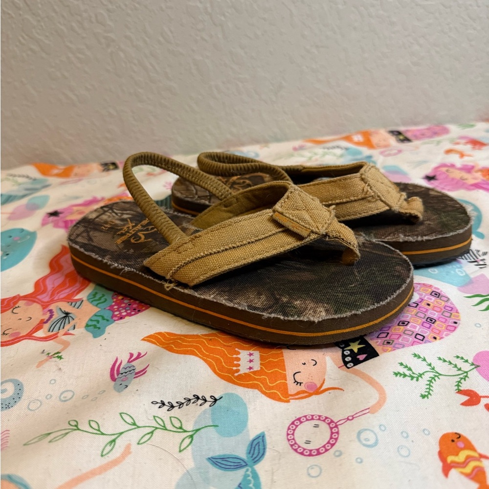 Realtree Kids Tan Sandals